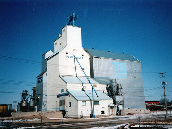United Grain Growers grain elevator at Plum Coulee