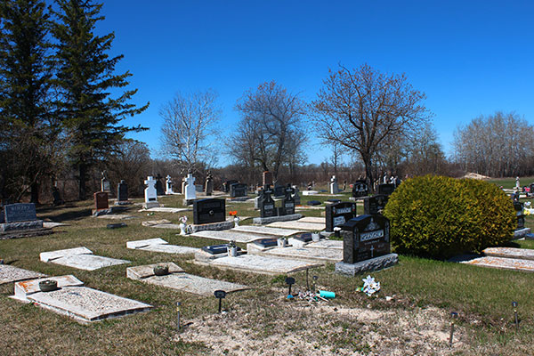 Holy Cross Greek Catholic Cemetery / Polson Cemetery