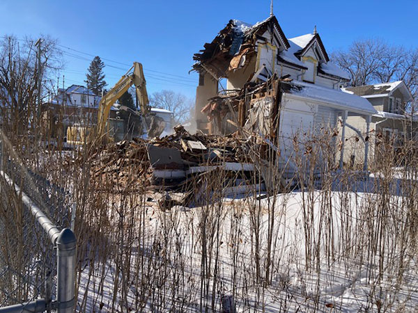 Polson House under demolition