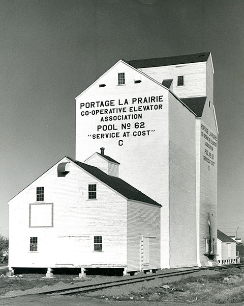 Manitoba Pool grain elevator C at Portage la Prairie