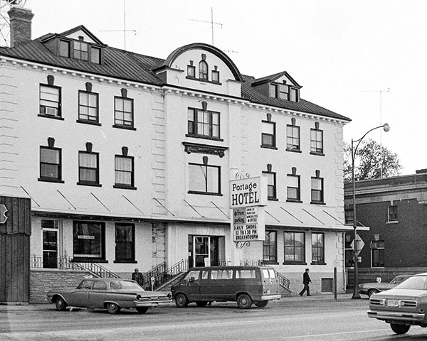 Portage Hotel