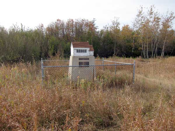 Prairie Rose School commemorative monument