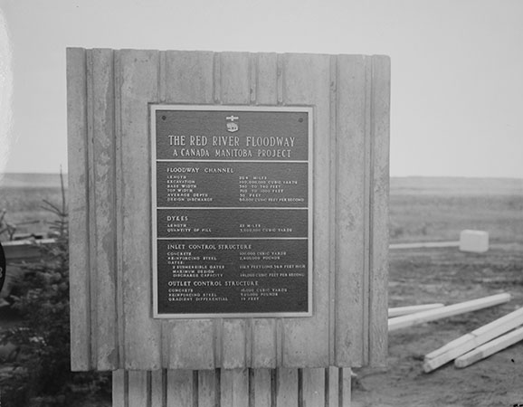 Floodway commorative plaque unveiled at ceremony