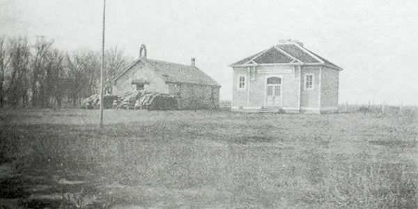 Kildonan Public School (right) and Nisbet Hall (left)