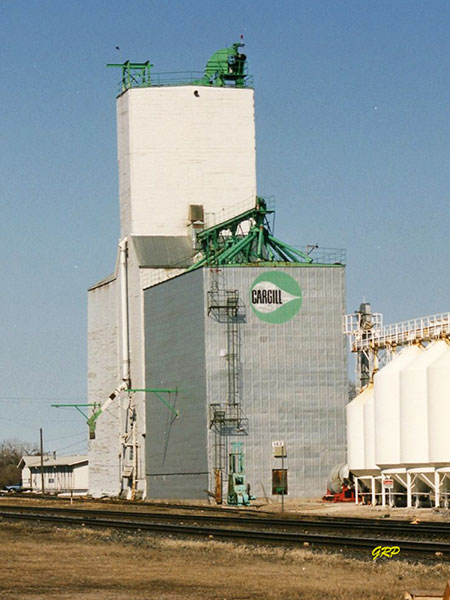 Cargill grain elevator at Rivers