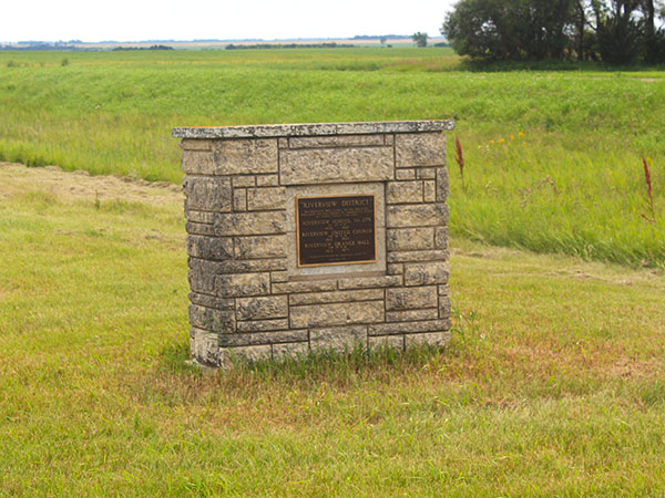 Riverview commemorative monument