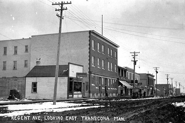 Postcard view of Royal George Hotel