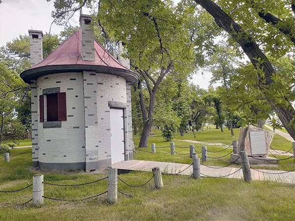 “Witch’s Hut” and Transcona Sewage Lift Station Plaque