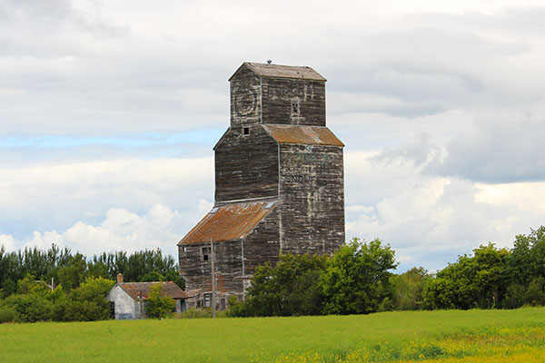 The former Federal grain elevator at Snowflake with its partially concealed office at left