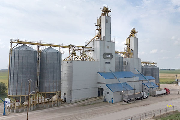 The former Manitoba Pool grain elevator at Somerset