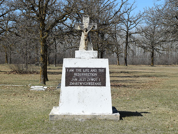 Monument in St. Joseph&rsquo;s Polish National Catholic Cemetery