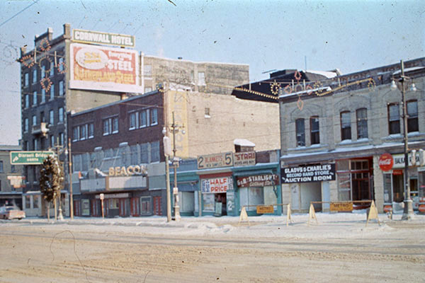 Main Street between Market Avenue & Rupert Avenue, with the Beacon Theatre located adjacent