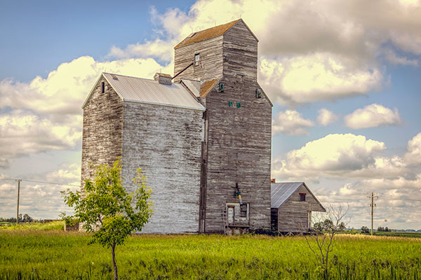 Former Lake of the Woods grain elevator at Tilston