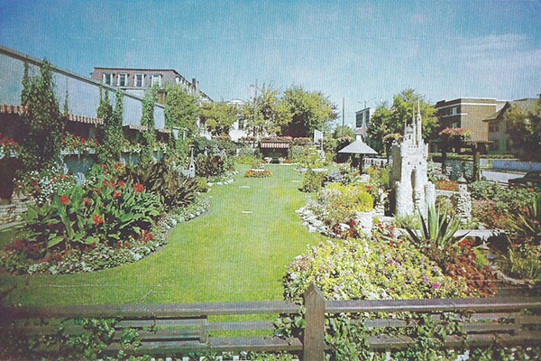 Postcard view of Van Kirk Gardens