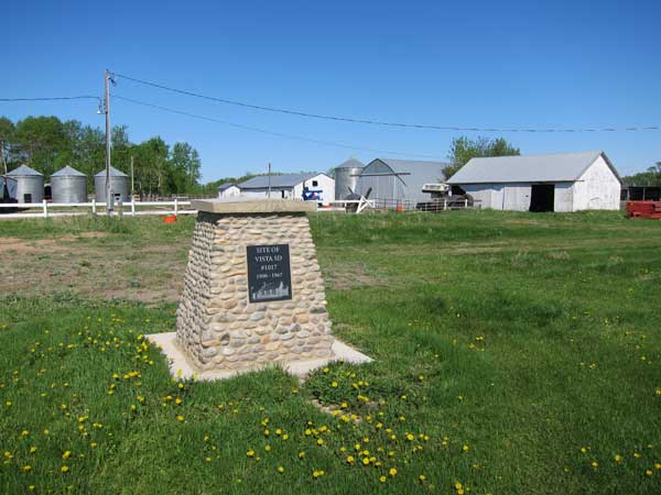 Vista School commemorative monument