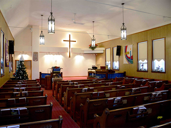 Interior of Warren United Church
