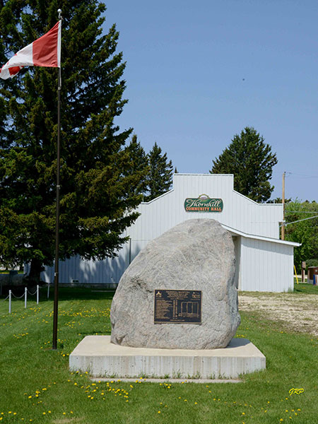 Thornhill commemorative monument