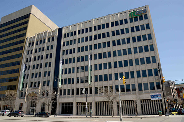 Canadian Wheat Board Building, showing the original 1928 portion at left and the 1962 addition at right
