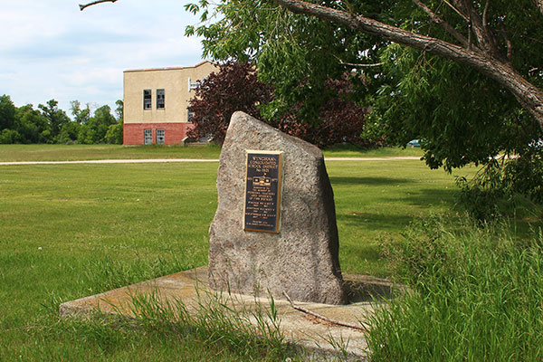Wingham School commemorative monument