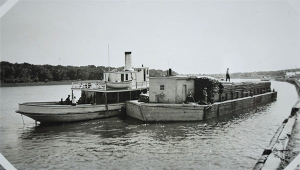 W. J. Guest docked at Selkirk
