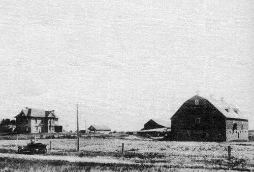 &ldquo;Beautiful farm home and barns owned by Mr.&nbsp;Shaver&mdash;Killarney. The automobile is now one of the farm comforts, like the rural telephone; between the two the farmer is almost part of the town.&rdquo; 1916