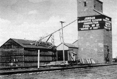 Manitoba Pool Elevator at&nbsp;Jordan, 1950. It was built by&nbsp;the&nbsp;Manitoba Elevator Commission in 1910 for $9,953.00 and sold in 1926 to United&nbsp;Grain&nbsp;Growers for&nbsp;$4,000 and in 1928 to the Manitoba Pool.