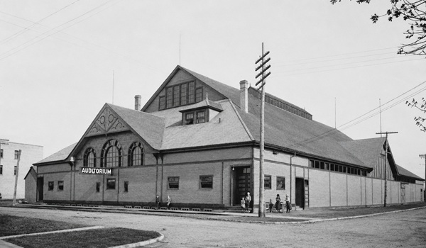 Auditorium Rink