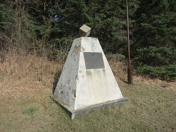 Monument at the Beautiful Hills Memorial Park