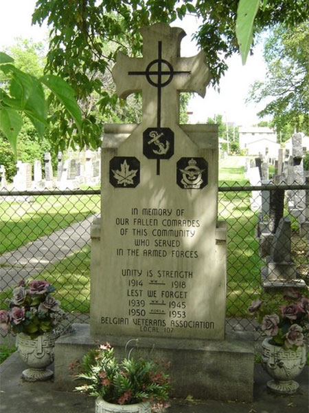 War memorial in the Belgian Sacred Heart Cemetery