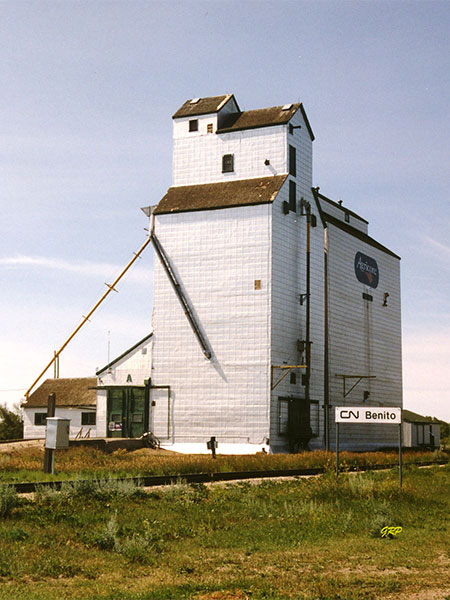 Manitoba Pool grain elevator B at Benito