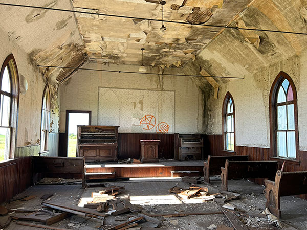 Interior of Berbank Memorial Church