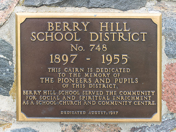Plaque on the Berry Hill School commemorative monument