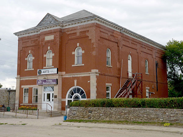 Laverne Robertson Memorial Building