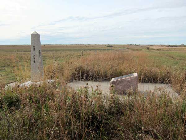 US-Canada marker and international interprovincial boundary monument