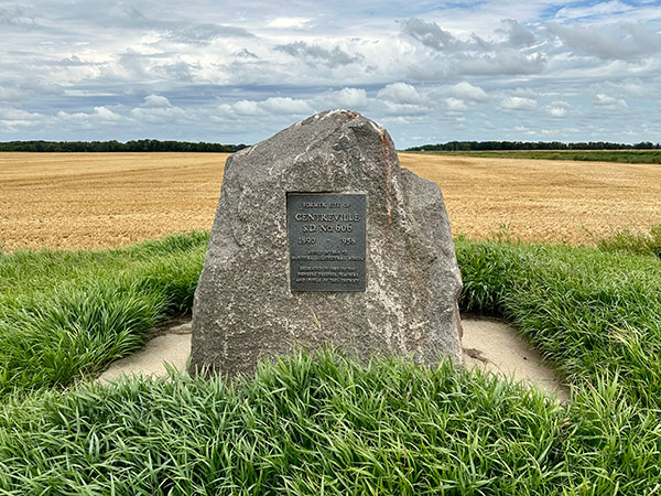 Centreville School commemorative monument