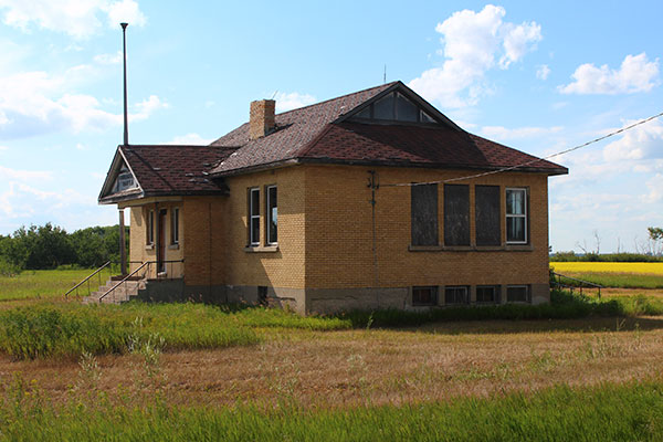 The former Coultervale School building