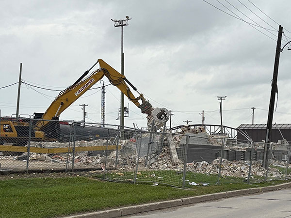 Canadian Pacific Railway Car Cleaners Building being demolished