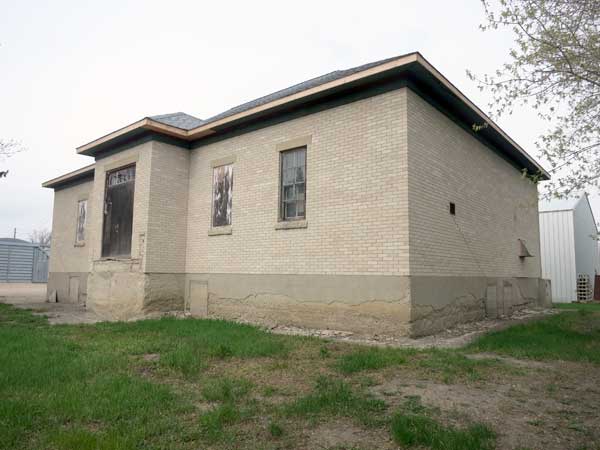 The former Crystal City School building