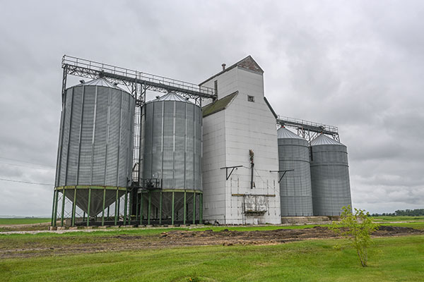 Paterson grain elevator at Cypress River
