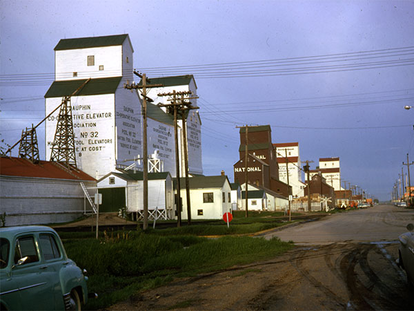 Manitoba Pool grain elevator B at the left foreground, with the Pool B elevator beside it