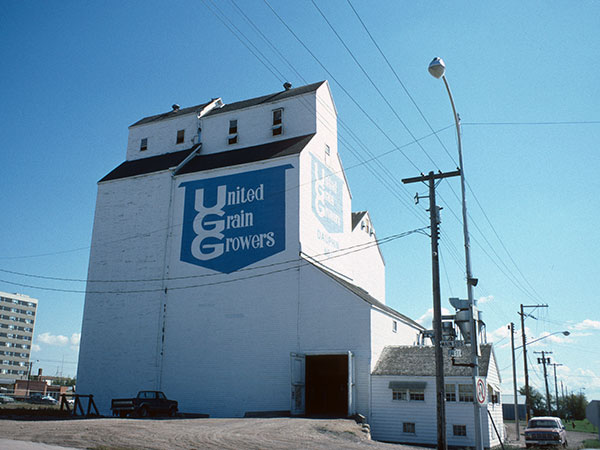 United Grain Growers grain elevator 1 at Dauphin