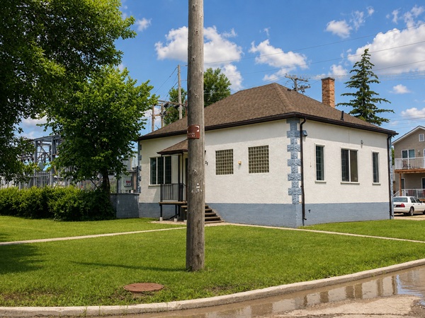 Former Winnipeg Electric Company Dunraven Substation