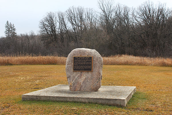 East Treherne School commemorative monument