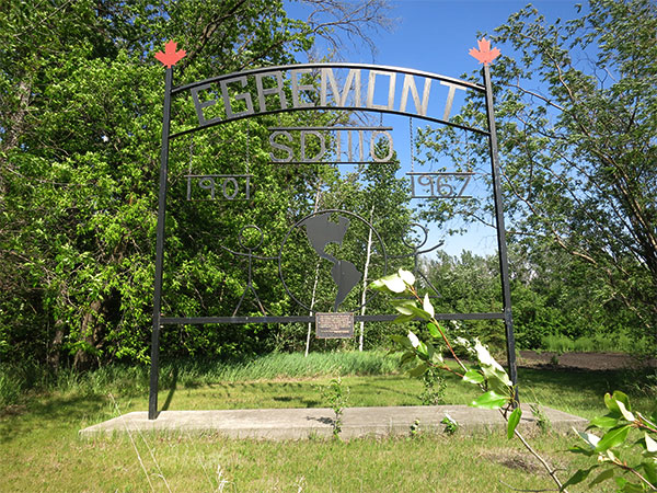 Egremont School commemorative sign