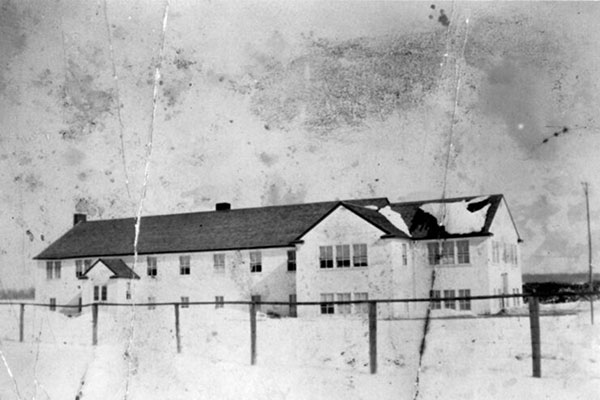 Fisher River Indian Hospital and nurses&rsquo; residence