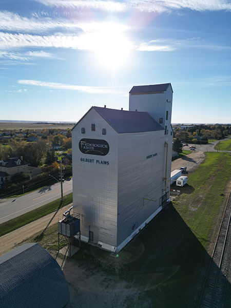 Former Manitoba Pool Grain Elevator D at Gilbert Plains
