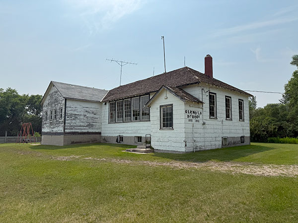 The former Glenora School building