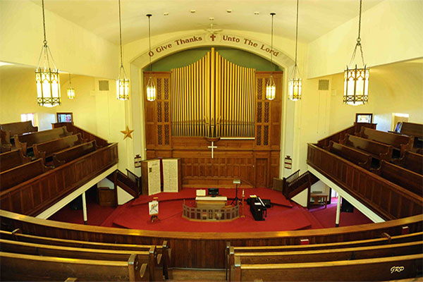 Interior of Gordon-King Memorial United Church