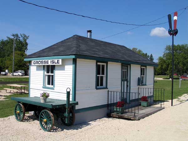 Gunton Waiting Station at the Grosse Isle Museum