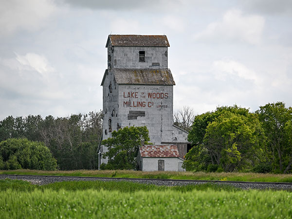 Former Lake of the Woods grain elevator at Harmsworth
